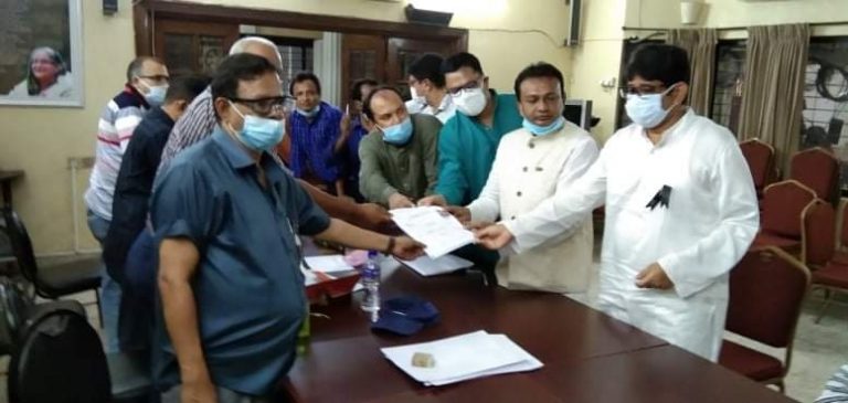 ঢাকা-৫ আসনের মনোনয়ন ফরম নিলেন রিপন ঢাকা মহানগর দক্ষিণ আওয়ামী স্বেচ্ছাসেবক লীগের সংগ্রামী সভাপতি জননেতা আলহাজ্ব কামরুল হাসান রিপন