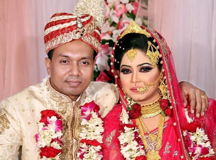 বিবাহ বার্ষিকীতে দোয়া চাইলেন ঢাকা মহানগর যুবলীগ দক্ষিণের সাংগঠনিক সম্পাদক মোহাম্মদ মাকসুদুর রহমান