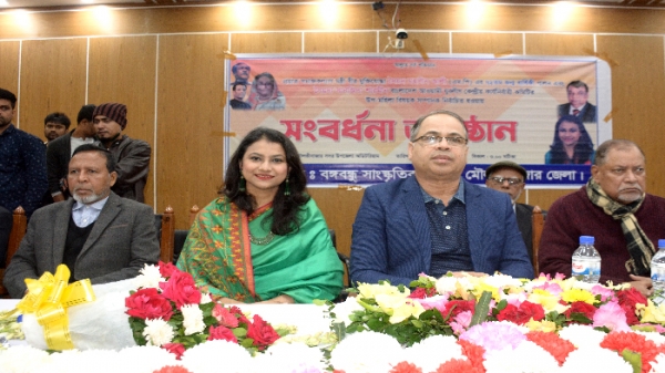 বাবার জন্মদিনে সংবর্ধনাপেলেন যুবলীগ কেন্দ্রীয় কমিটির উপ-মহিলা বিষয়ক সম্পাদিকা সাবেক মন্ত্রী মহসীন আলী কন্যা সৈয়দা সানজিদা শারমিন