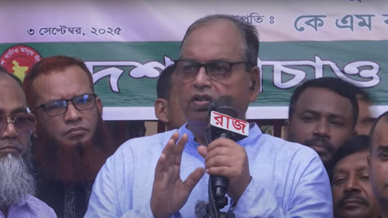 বিএনপির ভাইস চেয়ারম্যান শামসুজ্জামান দুদু বলেছেন নির্বাচন বানচালের ষড়যন্ত্র চলছে