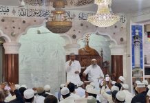 লক্ষ্মীপুর চকবাজার জামে মসজিদে সাধারণ মুসল্লীবৃন্দের সাথে শুভেচ্ছা বিনিময়