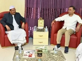 চরমোনাই পীরের বাসায় তারেক রহমান